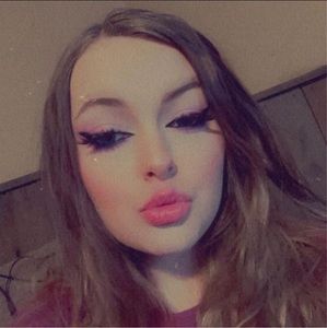 Meet your Posher, Isabella